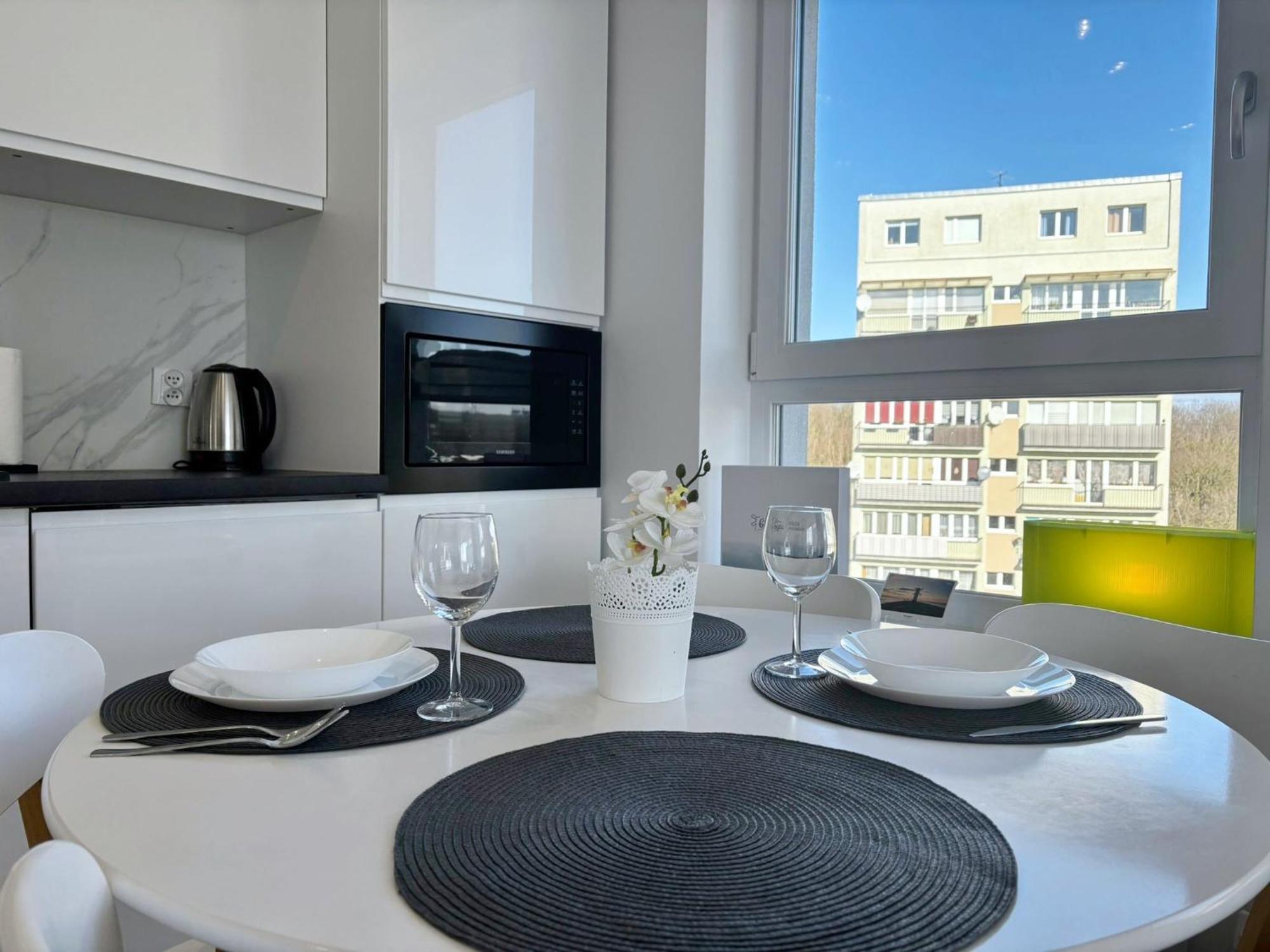 Sun Towers - Apartamenty Bryza - Apartamenty Z Parkingiem سفينويتشي المظهر الخارجي الصورة
